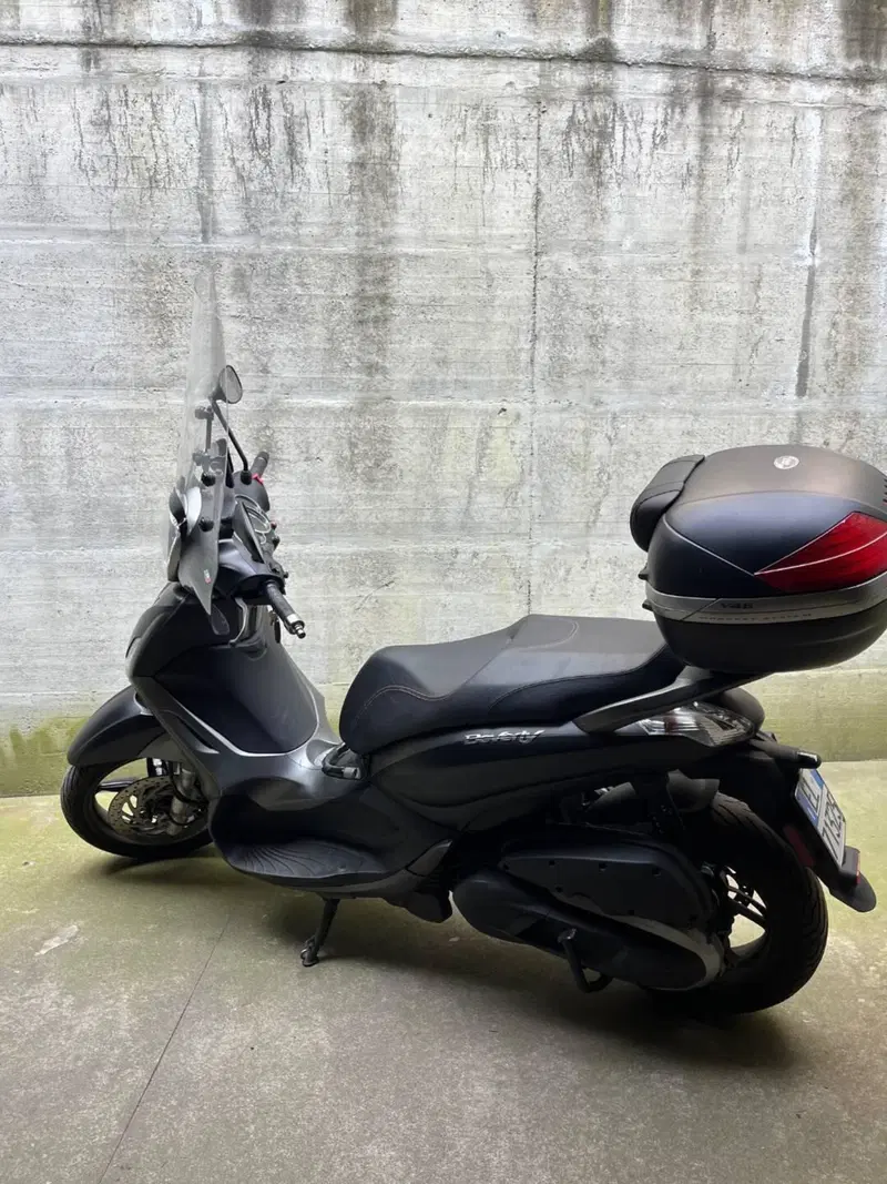 Piaggio Beverly 350 ABS (2016 - 20) (5)