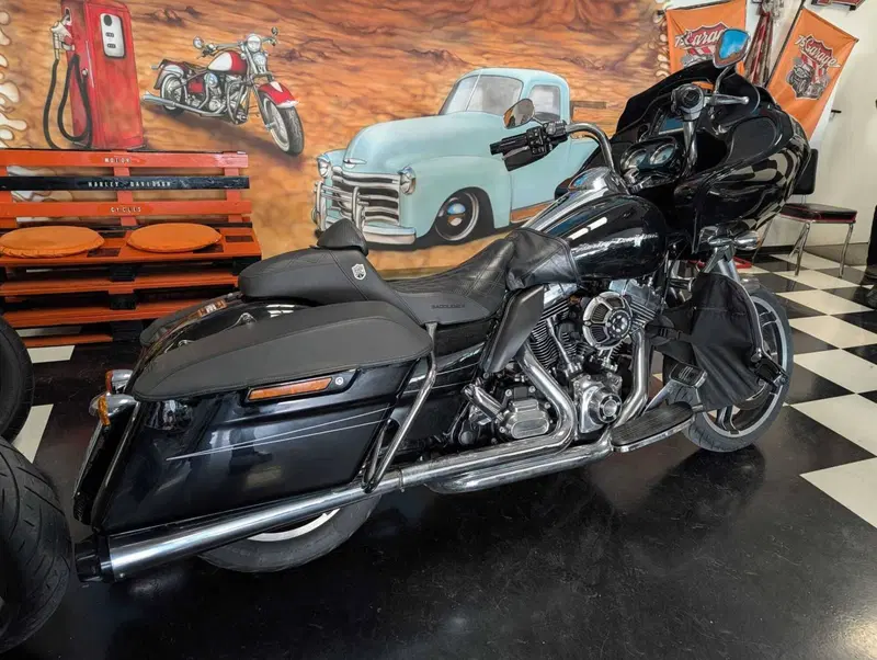 Harley-Davidson 1690 Road Glide Special (2013 - 16) (4)