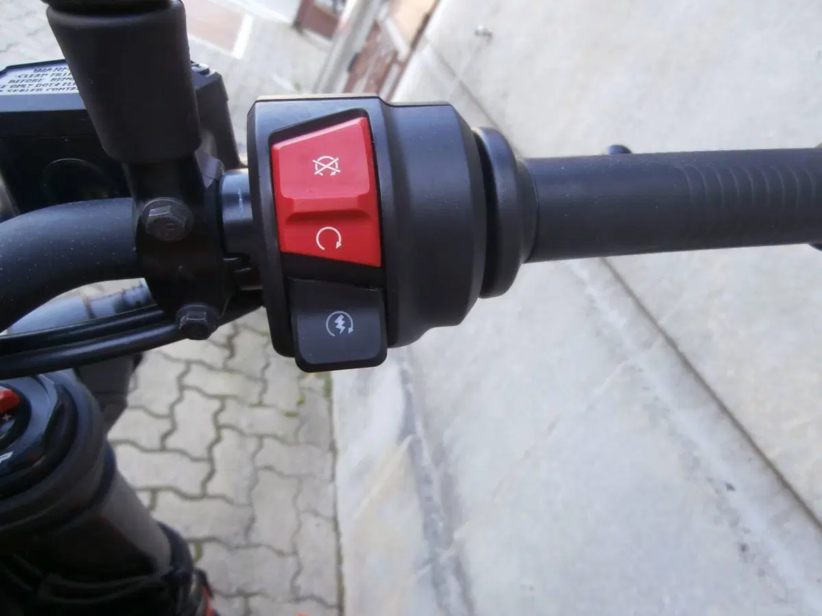 KTM 390 Duke (2024 - 25) (11)
