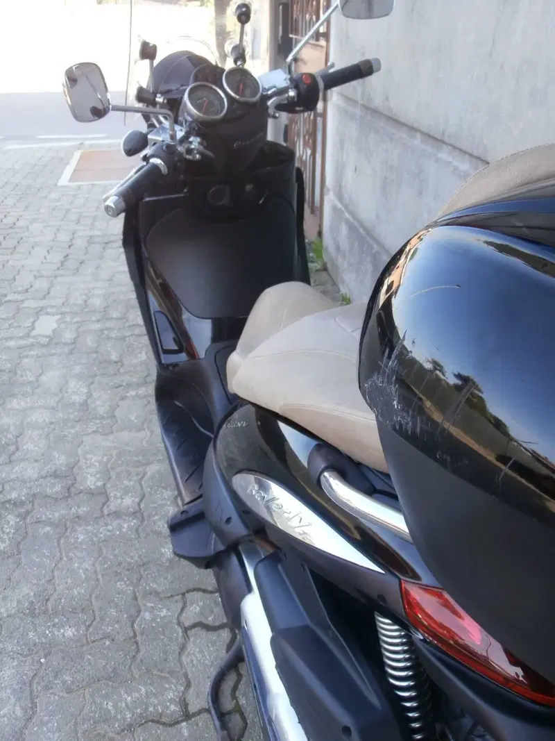 Piaggio Beverly Cruiser 500 (10)