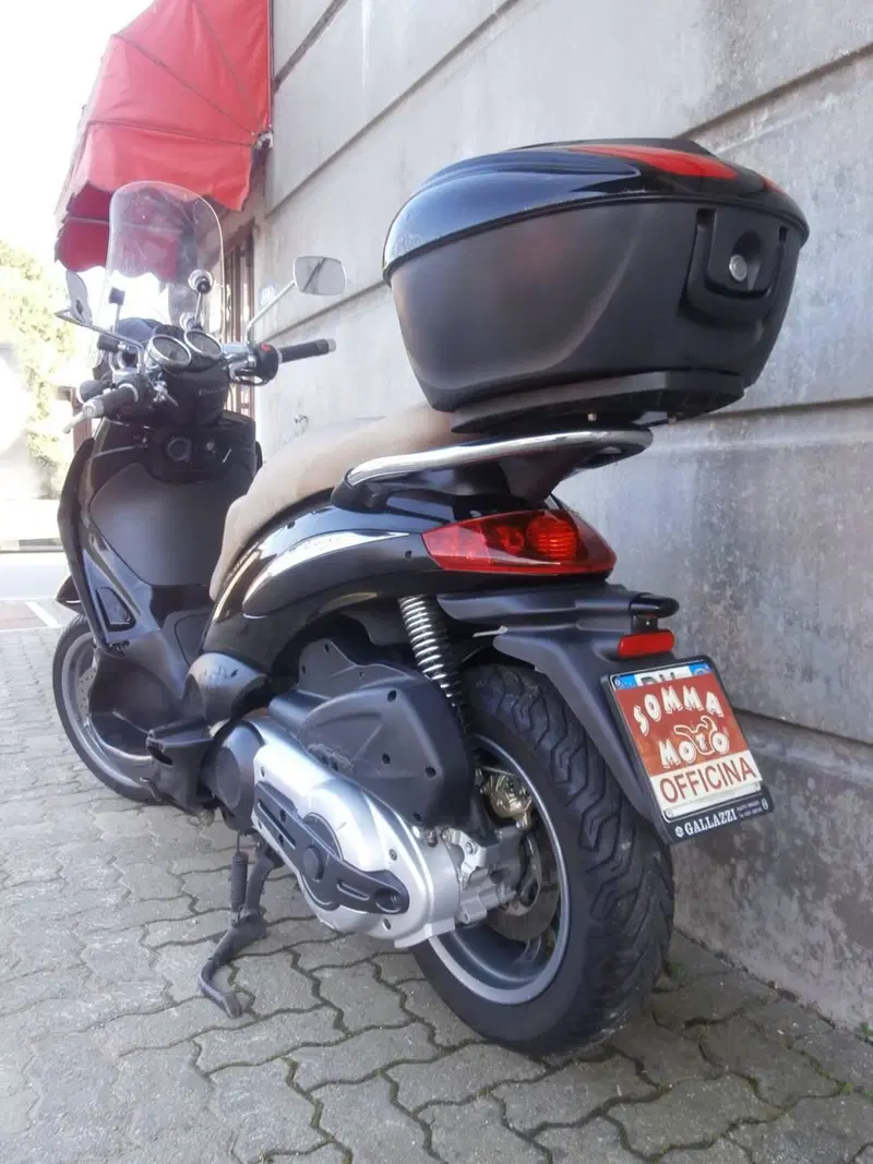 Piaggio Beverly Cruiser 500 (4)