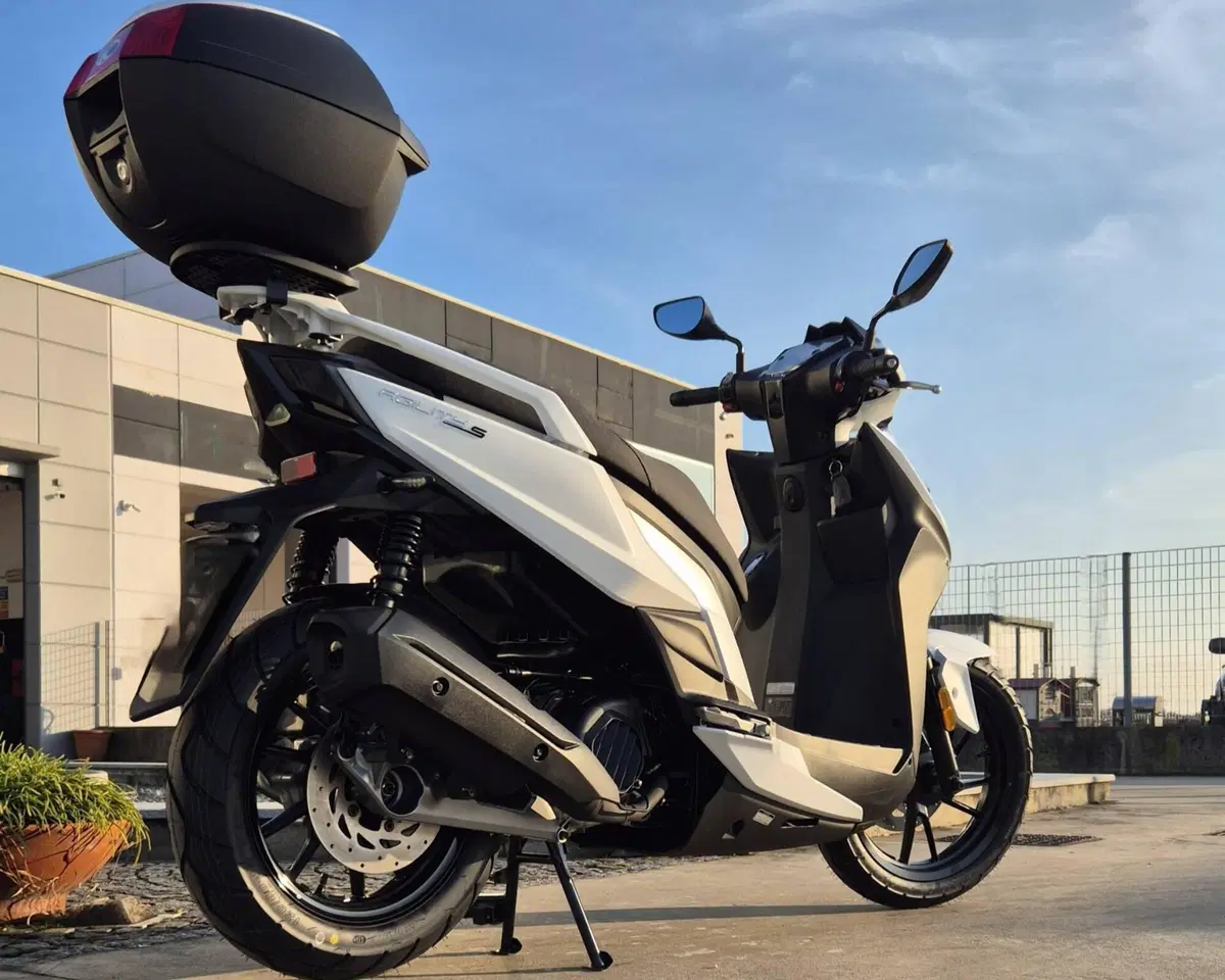 Kymco Agility 125 S (2022 - 26) (2)