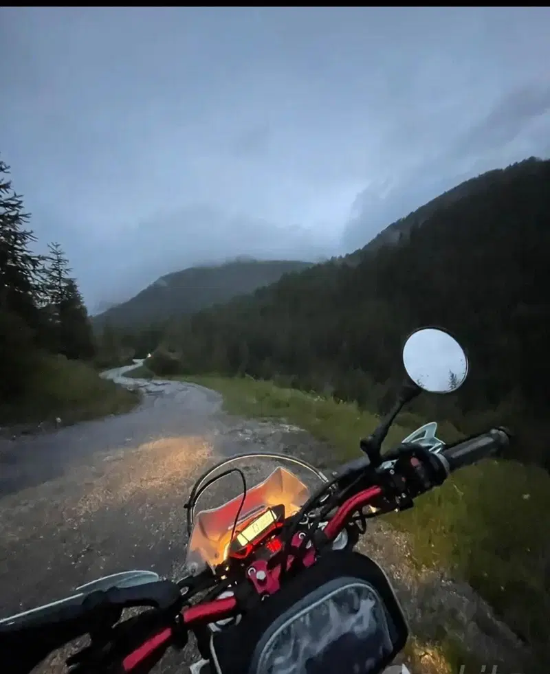 Betamotor RR 125 4T Enduro LC (2016 - 17) (3)