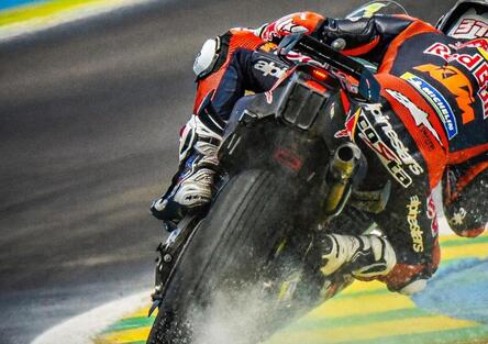 FP1: Pedro Acosta 1° su pista bagnata, poi Miller e Bezzecchi [CLASSIFICA]