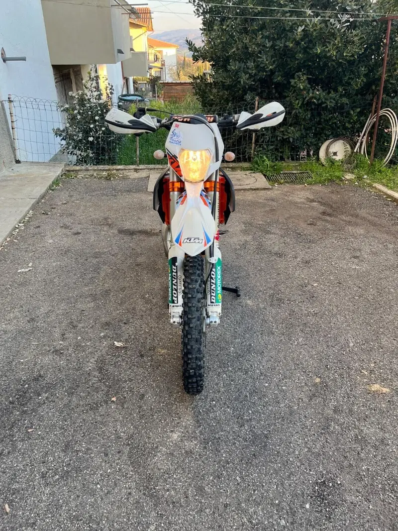 KTM 125 EXC Six Days (2015) (3)