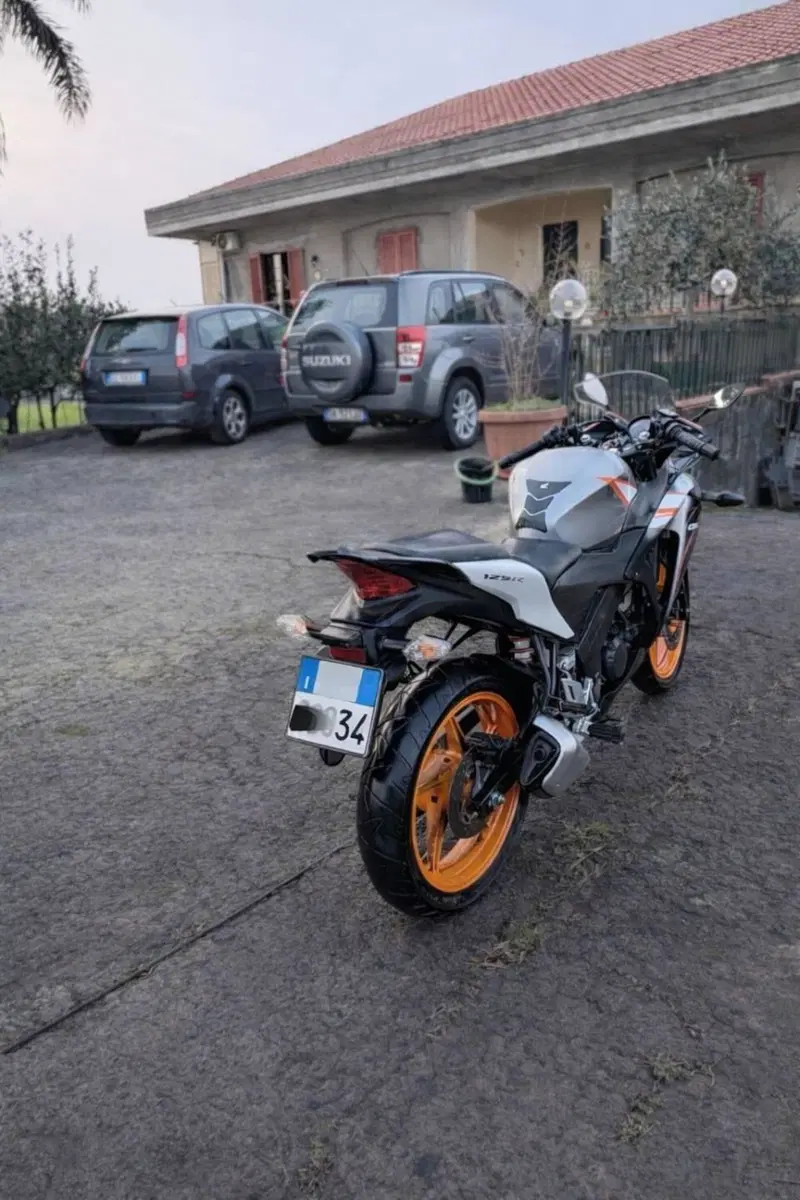 Honda CBR 125 R (2007 - 17) (4)