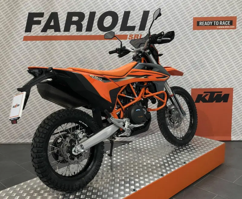 KTM 690 Enduro R (2022 - 25) (2)