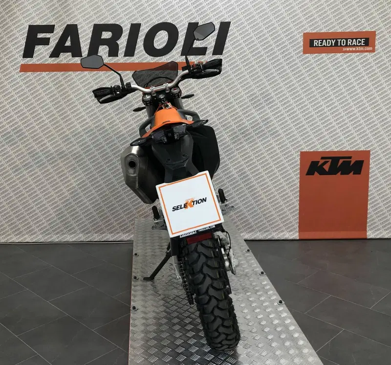 KTM 690 Enduro R (2022 - 25) (3)