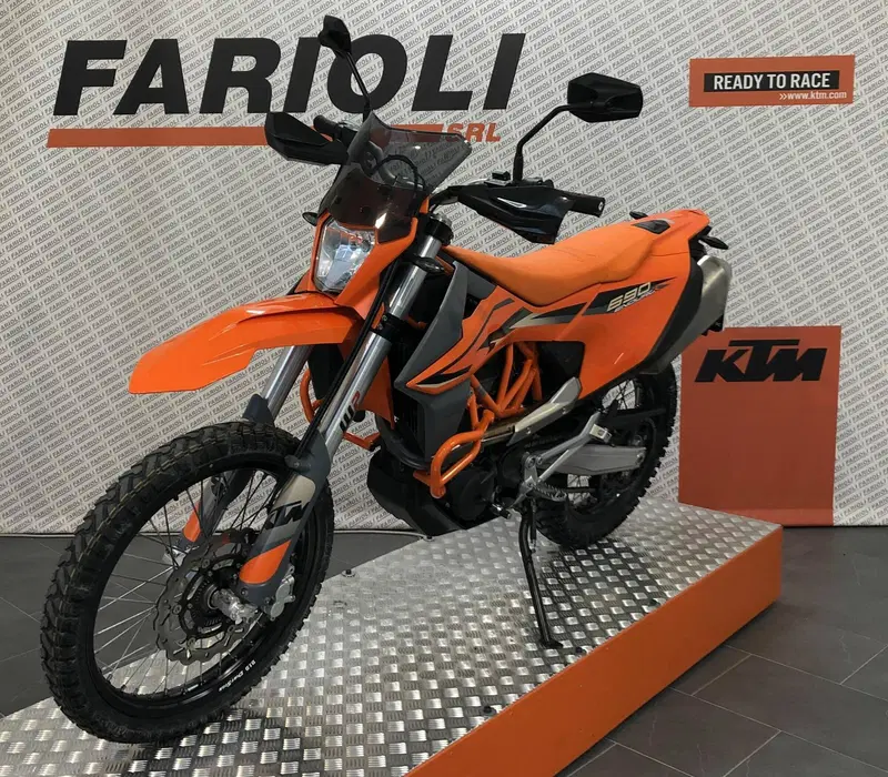 KTM 690 Enduro R (2022 - 25) (18)