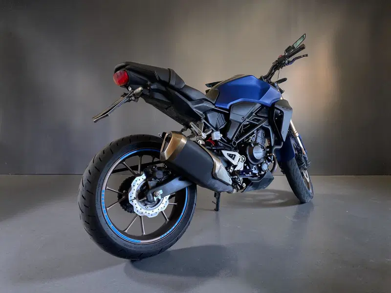 Honda CB 300 R (2022 - 26) (3)