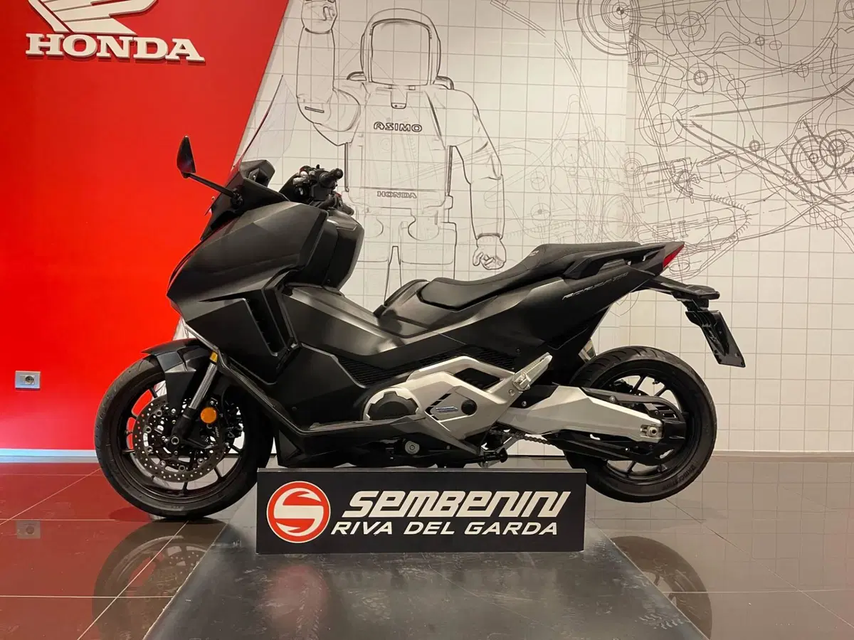 Honda Forza 750 DCT (2021 - 24) (7)