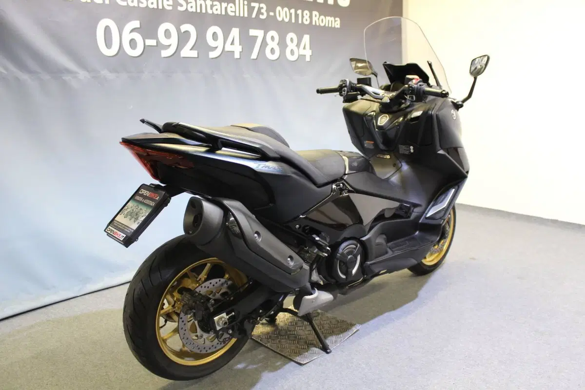 Yamaha T-Max 560 Tech Max (2022 - 24) (4)