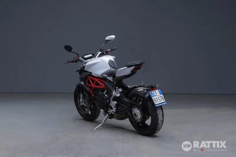 MV Agusta Brutale 800 (2012 - 15) (5)