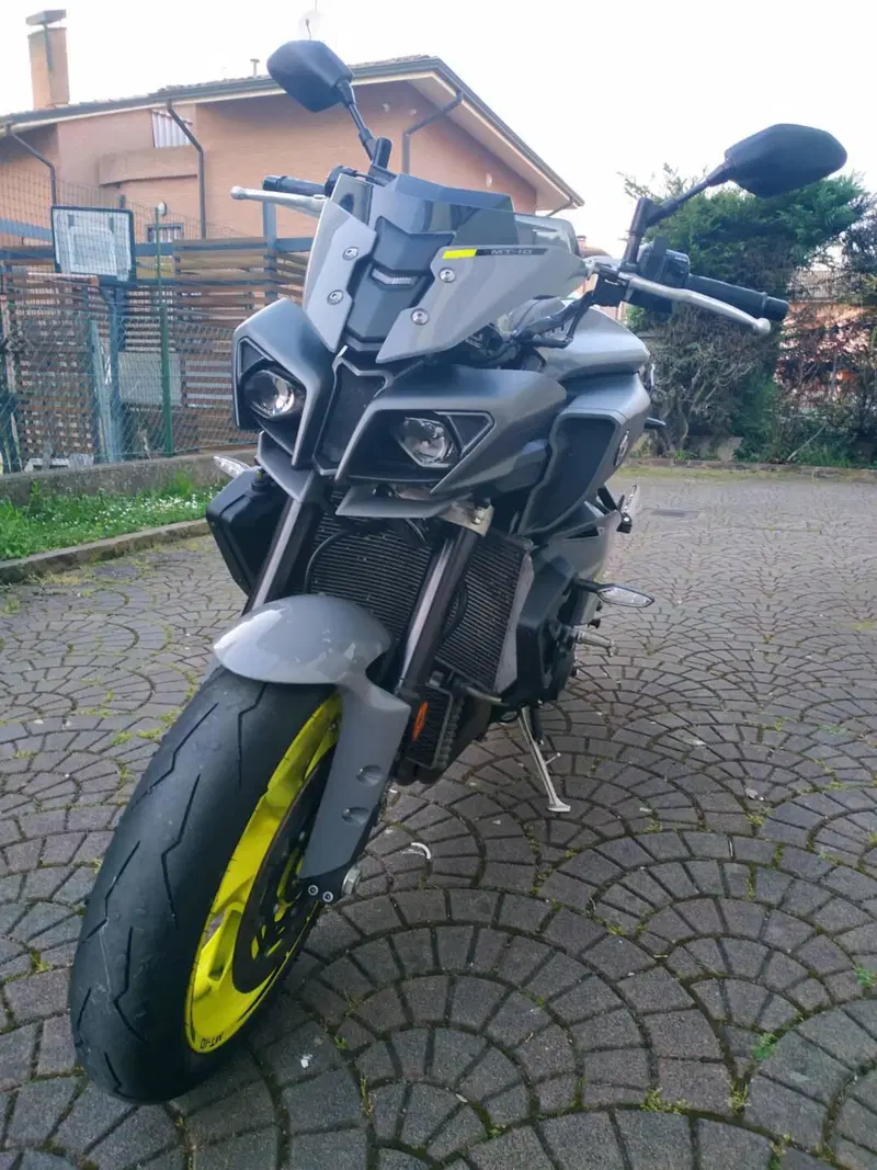 Yamaha MT-10 ABS (2016 - 17) (5)
