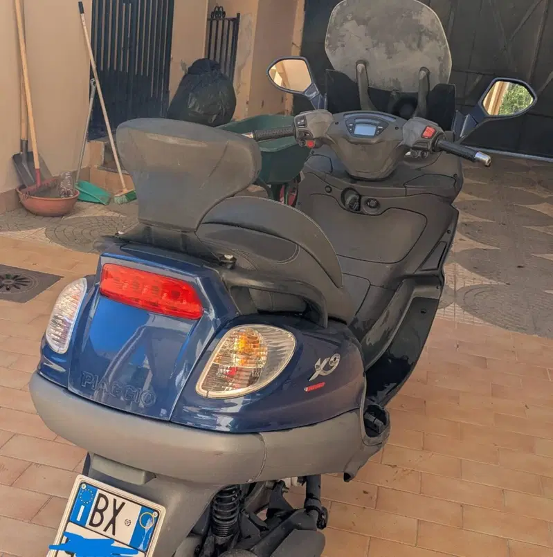 Piaggio x9 200 (5)