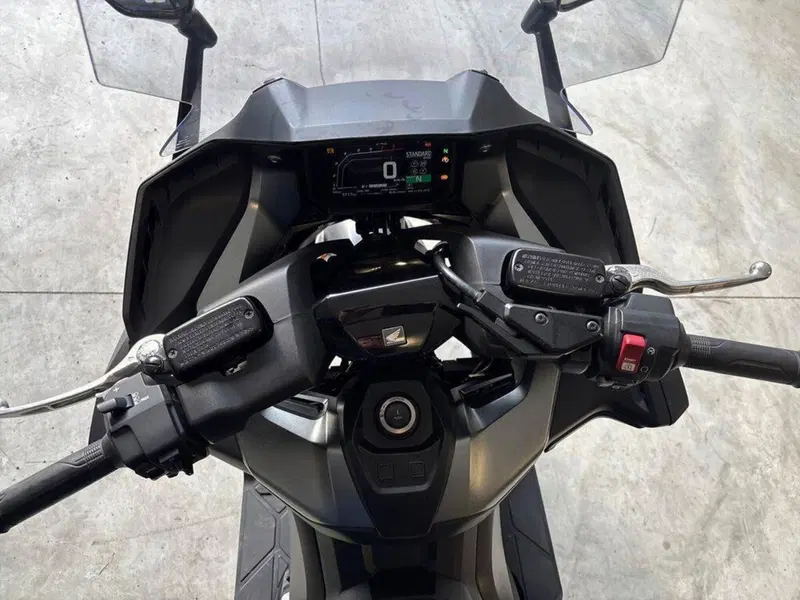 Honda Forza 750 DCT Urban (2021 - 24) (7)