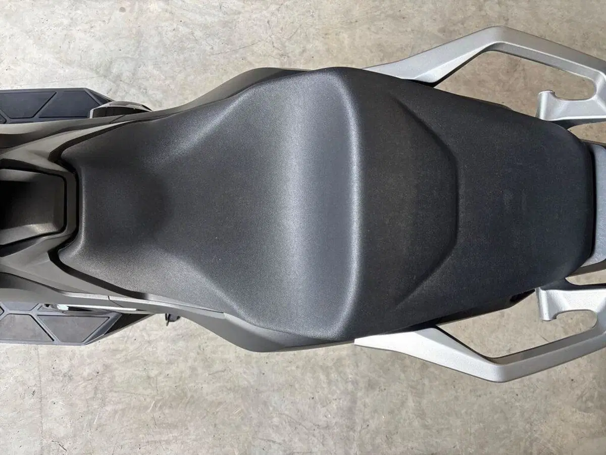 Honda Forza 750 DCT Urban (2021 - 24) (9)
