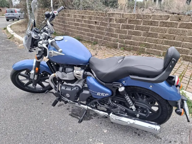 Royal Enfield Super Meteor 650 (2023 - 26) (6)