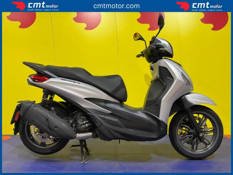 Piaggio Beverly 300 Hpe (2021)