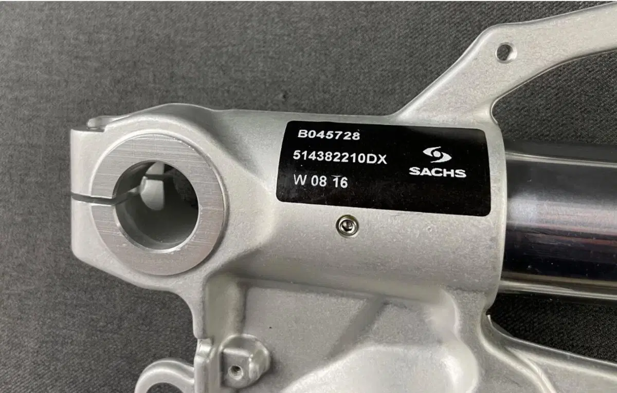 STELO DX SHACS ORIGINALE APRILIA CAPONORD ABS 1200 Sachs (4)