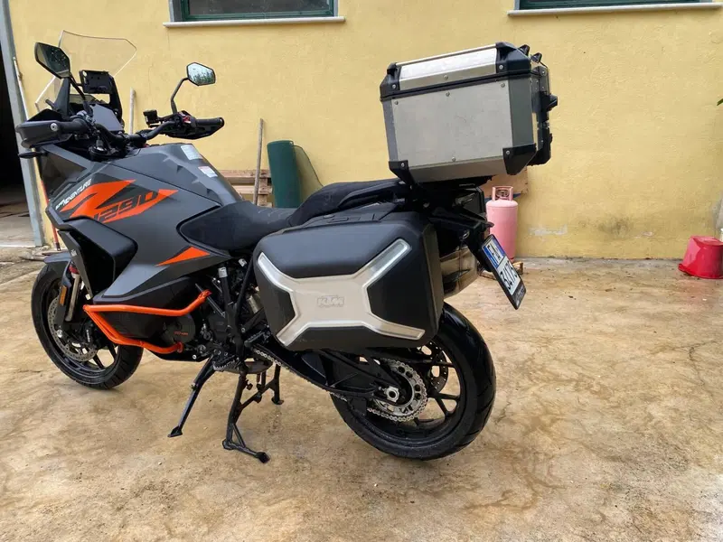 KTM 1290 Super Adventure S (2021) (4)