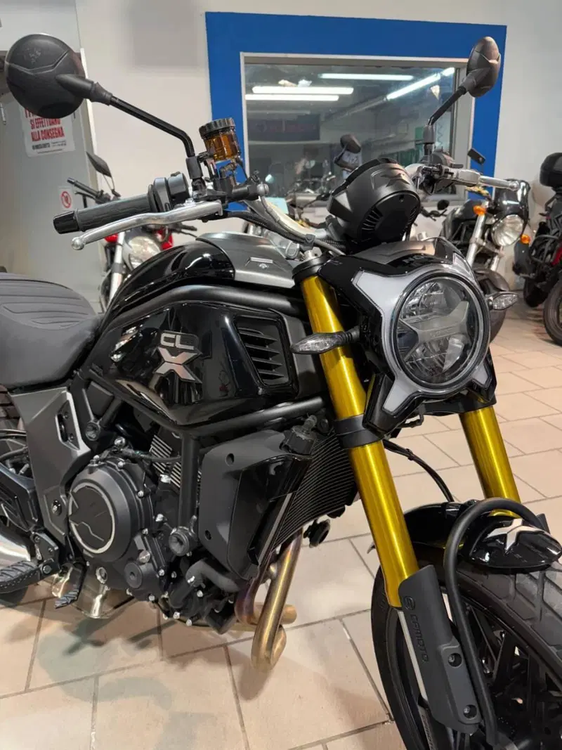 CFMOTO 700CL-X Heritage (2021 - 26) (2)