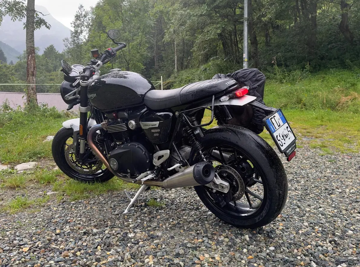 Triumph Speed Twin 1200 (2021 - 24) (2)