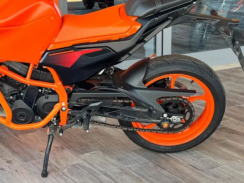 KTM 390 Duke (2024 - 25) (10)