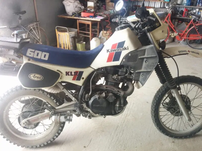 Kawasaki KLR (3)