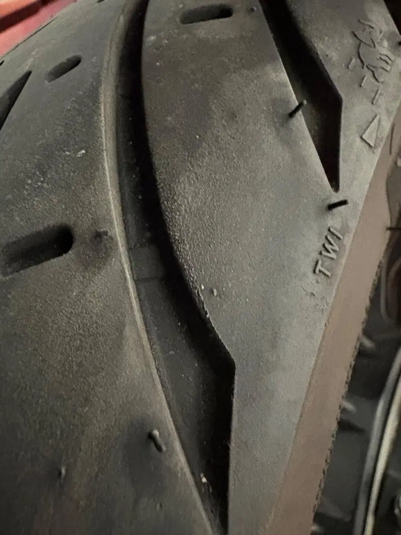 Moto Guzzi V7 II Stone (2015 - 17) (11)