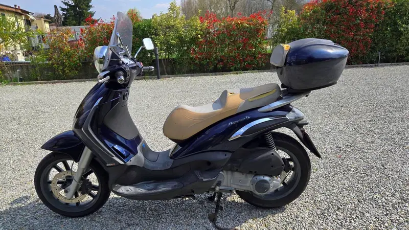 Piaggio Beverly 300 i.e. (2010 - 16)