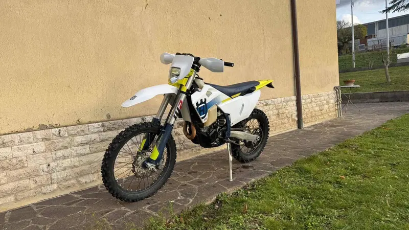 Husqvarna FE 350 (2024) (8)
