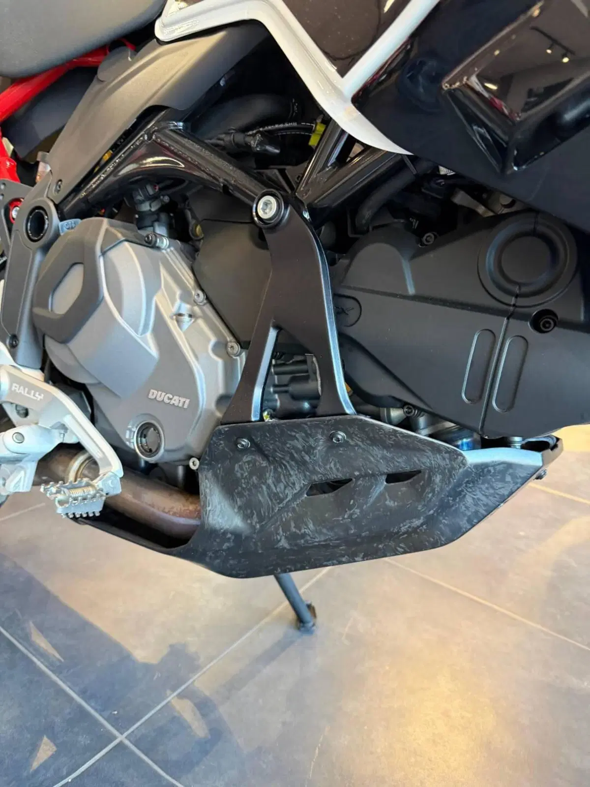 Ducati DesertX Rally (2024 - 25) (9)