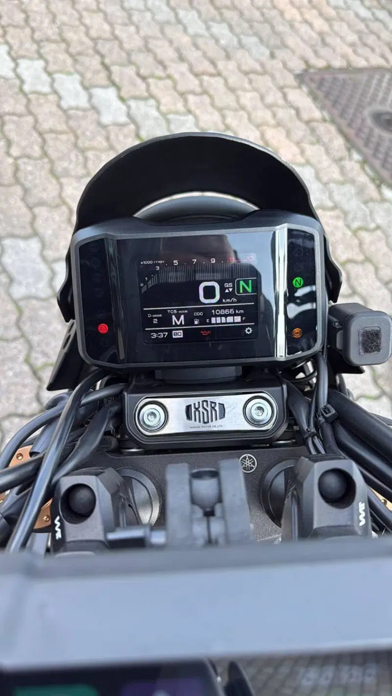 Yamaha XSR 900 (2022 - 24) (4)