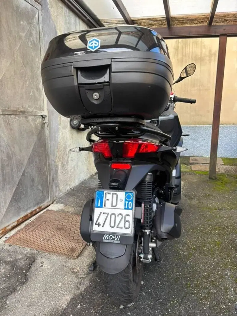 Piaggio MP3 300 ABS Hpe (2021 - 24) (2)