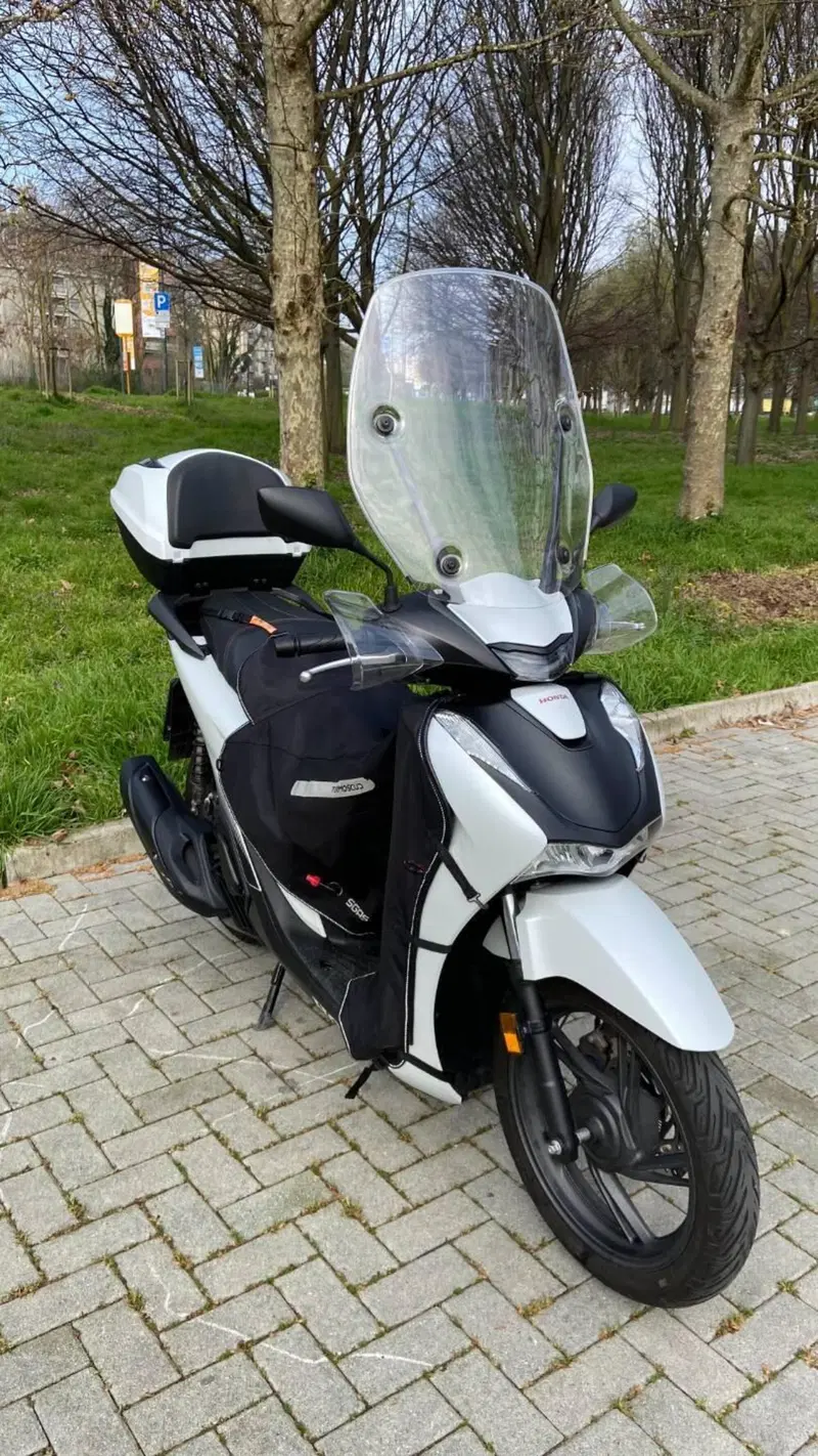 Honda SH 125i Sport (2024 - 25) (3)