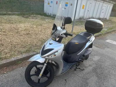 Suzuki SIXteen 150 (2007 - 14) usata