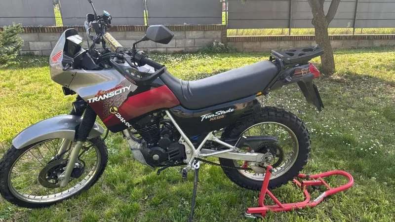 Honda NX 125 TRANCITY (2)