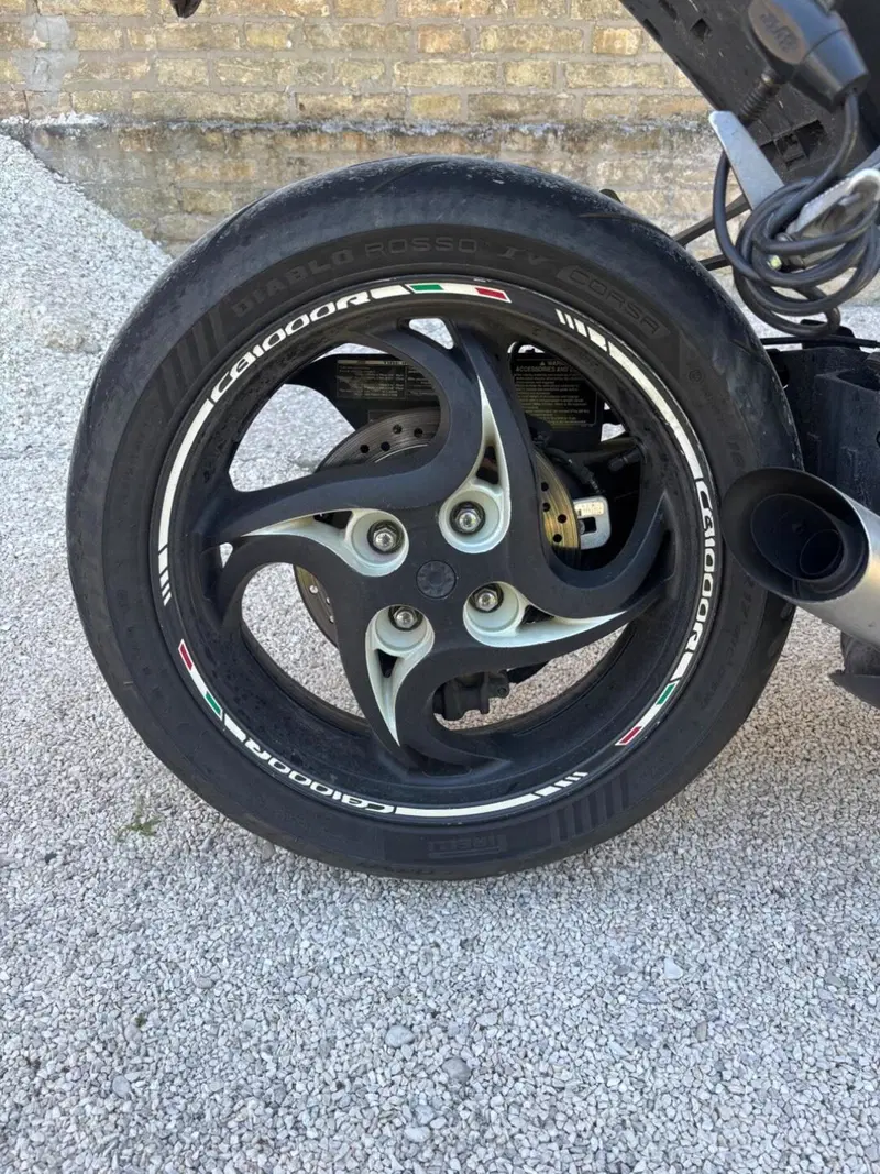Honda CB 1000 R (2008 - 10) (6)