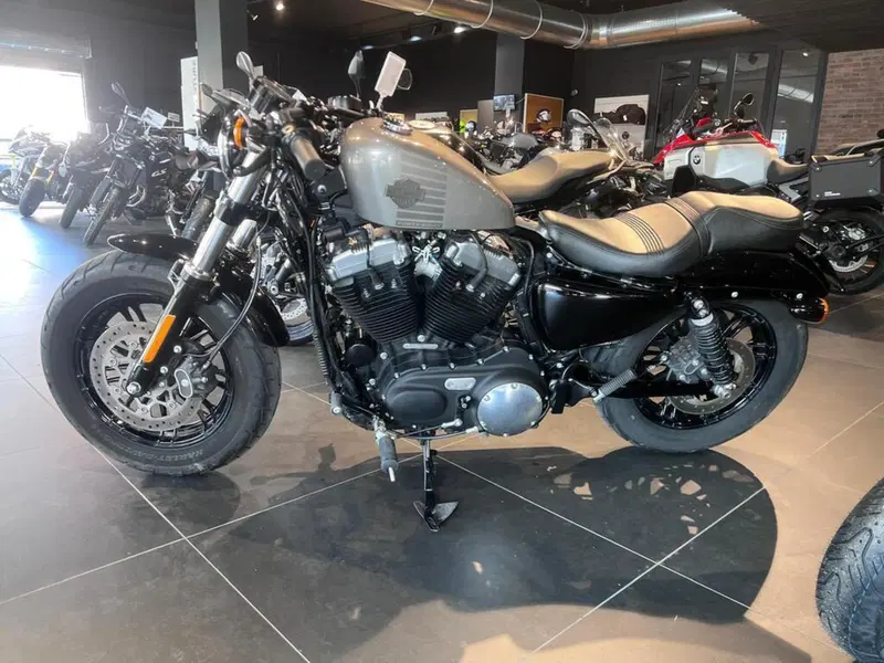 Harley-Davidson 1200 Forty-Eight (2016 - 20) (5)