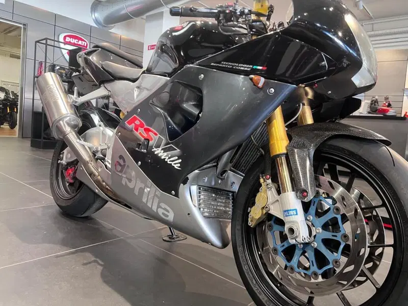 Aprilia RSV 1000 (1998 - 99) (10)