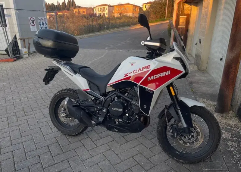 Moto Morini X-Cape 650 (2021 - 26) (2)