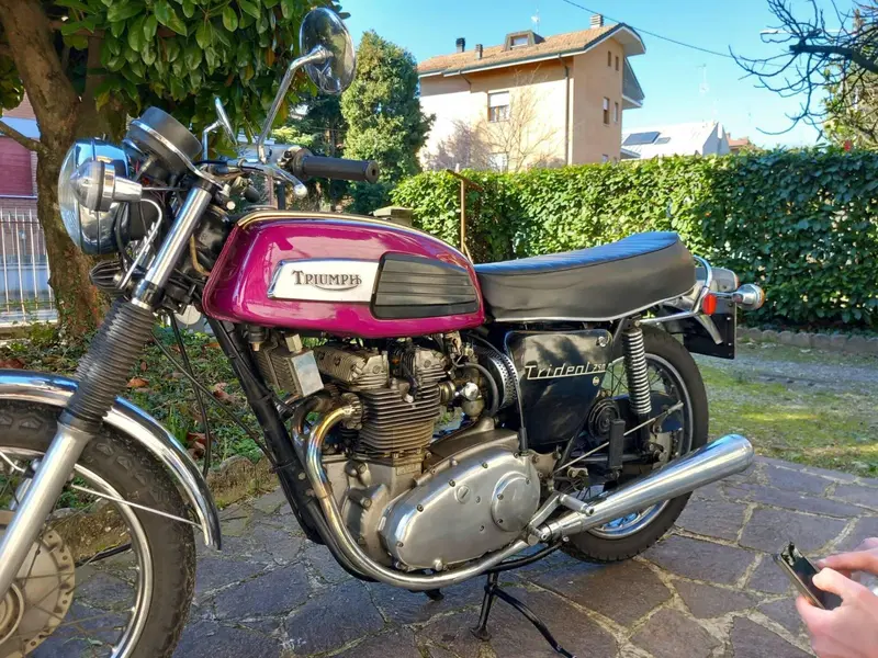 Triumph Trident