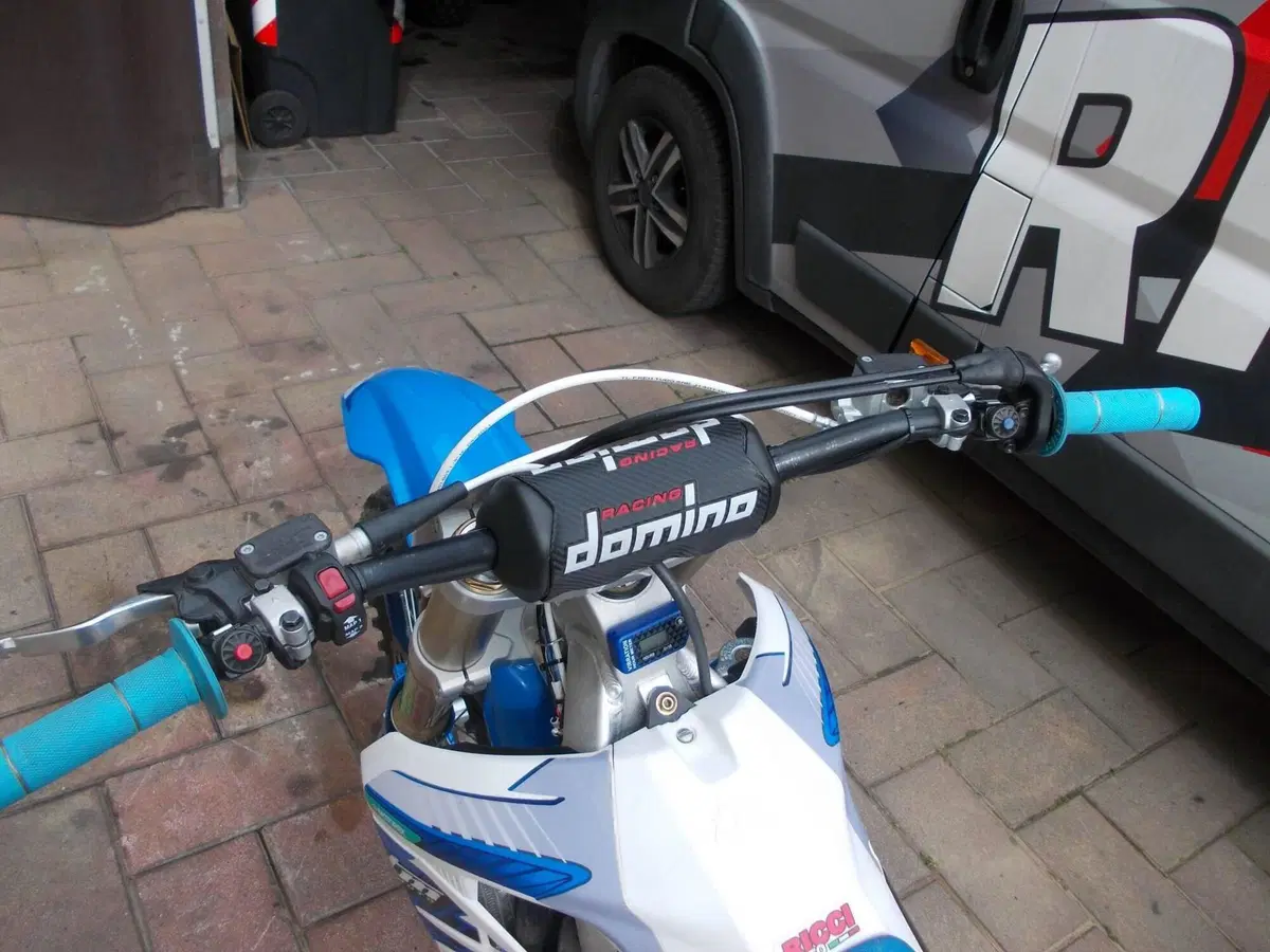 Tm Moto MX 250 ES Fi 4T (2023) (9)