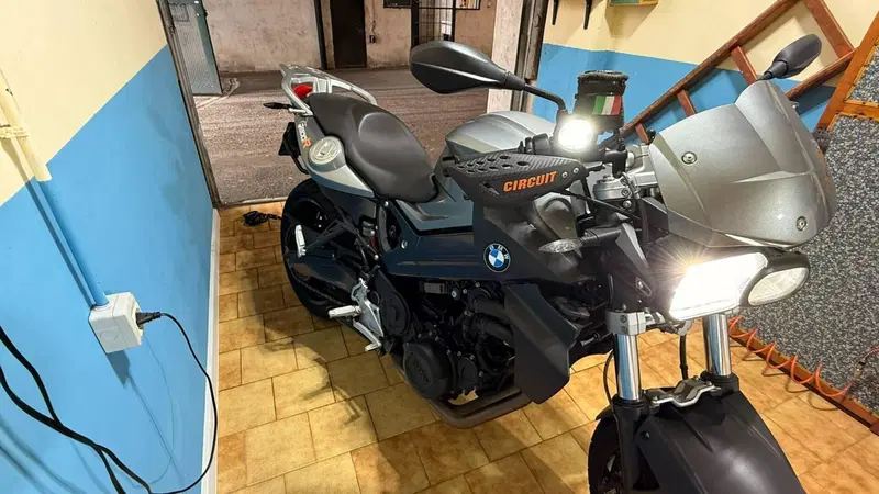 Bmw F 800 R (2009 - 11) (5)