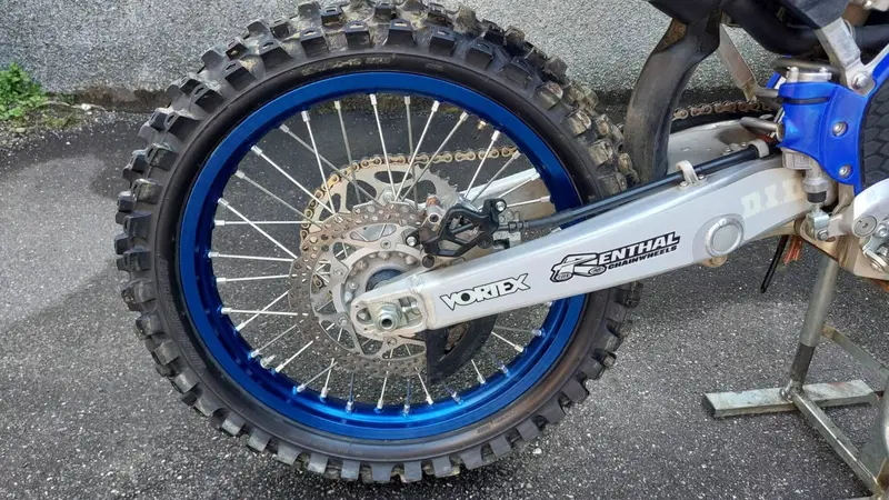 Yamaha YZ 125 (2023) (3)