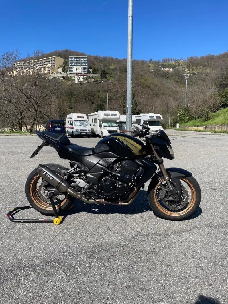 Kawasaki Z 750 R (2011 - 14) (4)