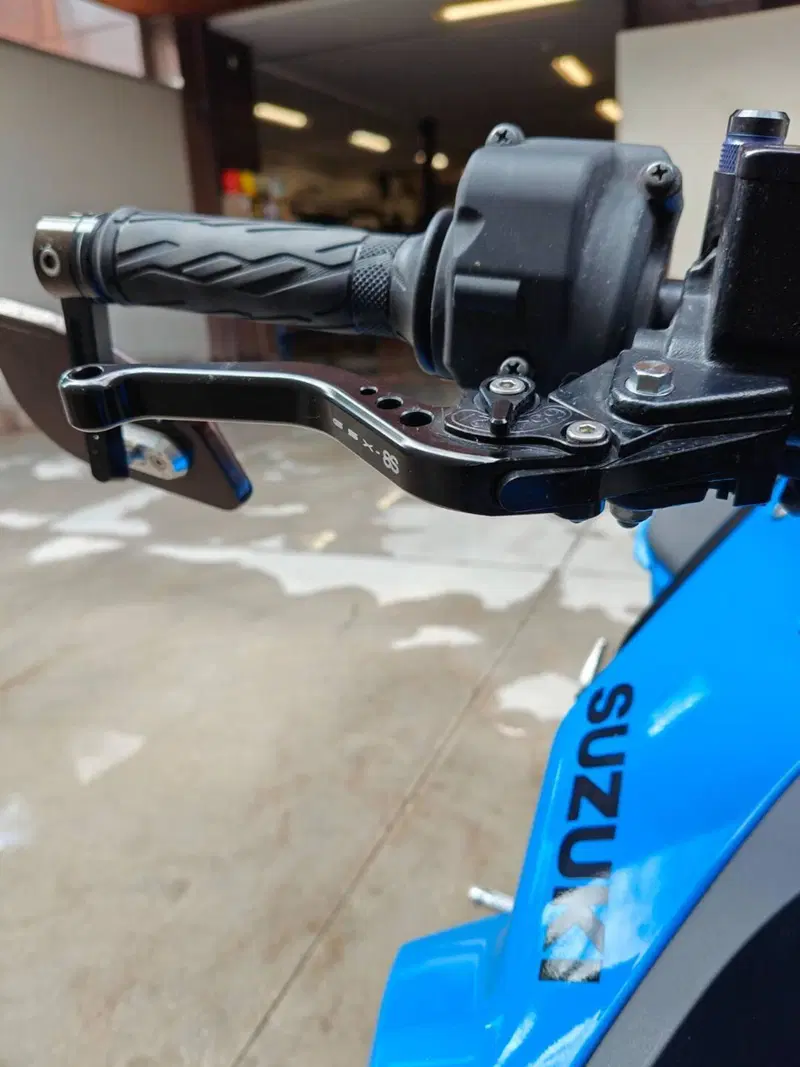 Suzuki GSX-8S (2023 - 24) (10)