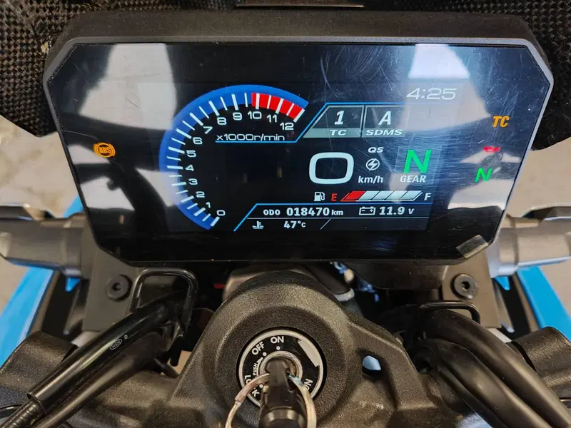 Suzuki GSX-8S (2023 - 24) (11)