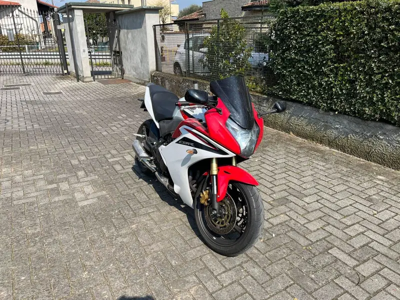 Honda CBR 600 F (2011 - 13) (3)